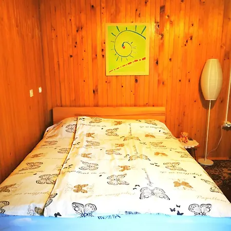 Merikotka - A Cozy Wooden Cottage, Slovenia *