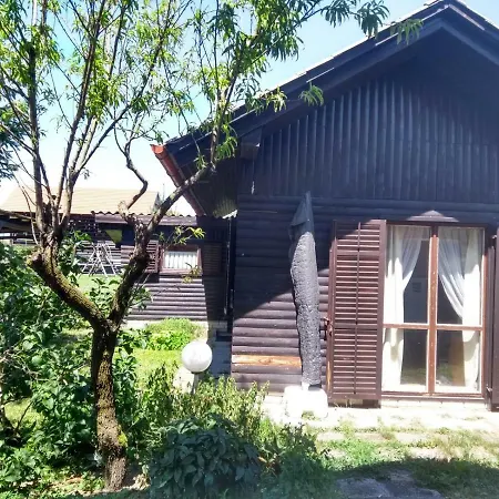 Merikotka - A Cozy Wooden Cottage, Slovenia *