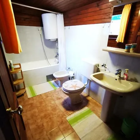 Merikotka - A Cozy Wooden Cottage, Slovenia