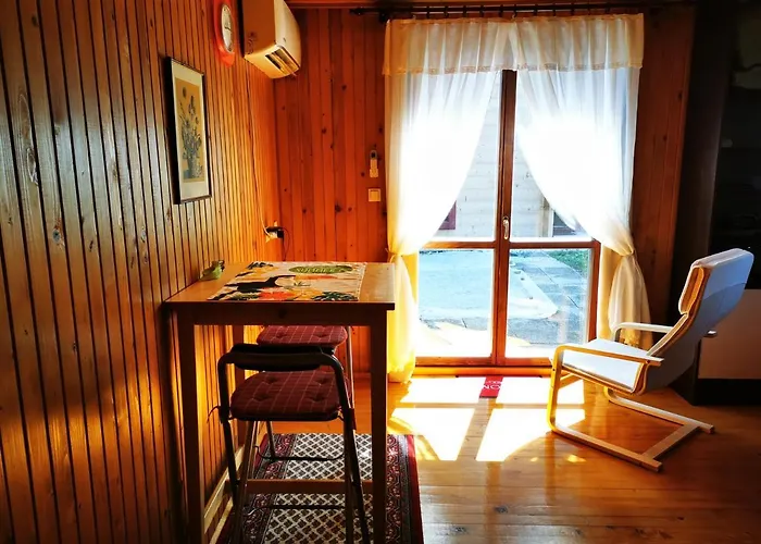 Merikotka - A Cozy Wooden Cottage, Slovenia شاليه *