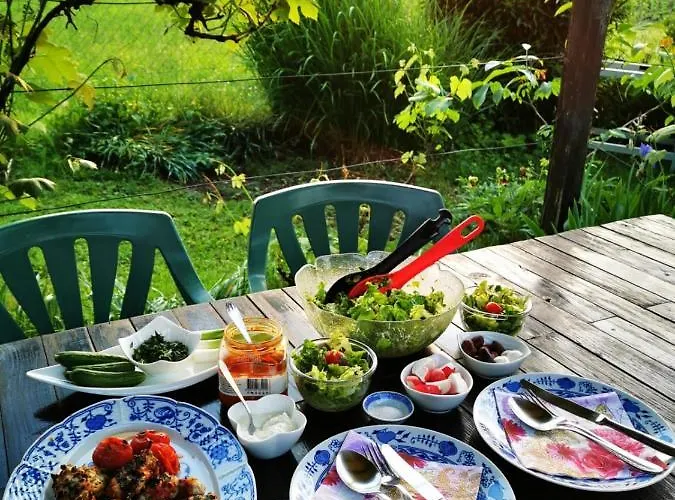 Merikotka - A Cozy Wooden Cottage, Slovenia شاليه *