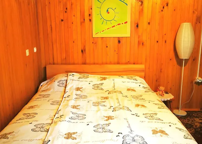 Merikotka - A Cozy Wooden Cottage, Slovenia *