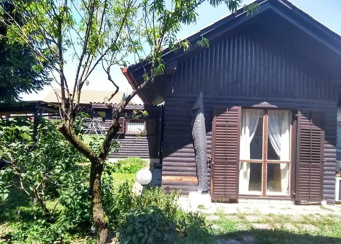 Merikotka - A Cozy Wooden Cottage, Slovenia *