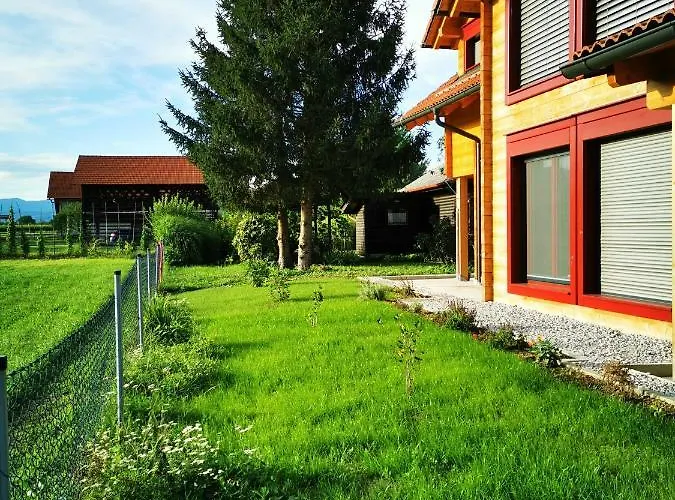 شاليه Merikotka - A Cozy Wooden Cottage, Slovenia